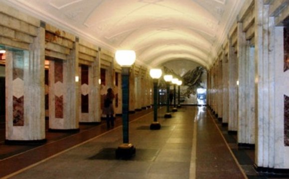 Станция метро Семёновская: