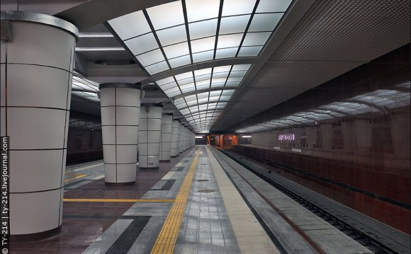 Станция Метро
