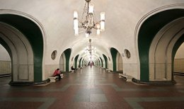 Станция метро ВДНХ. Арх. И. Г. Таранов, Н. А. Быкова, И. Г. Гохарь-Хармандарян, Ю. А. Черепанов. 1958 год